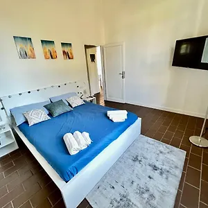 Relax&design A Pochi Passi Dalla Stazione Appartamento
