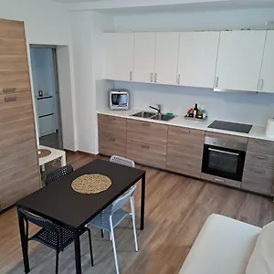 https://villa-ester-appartamento-in-pieve-di-cadore.hotelinveneto.com