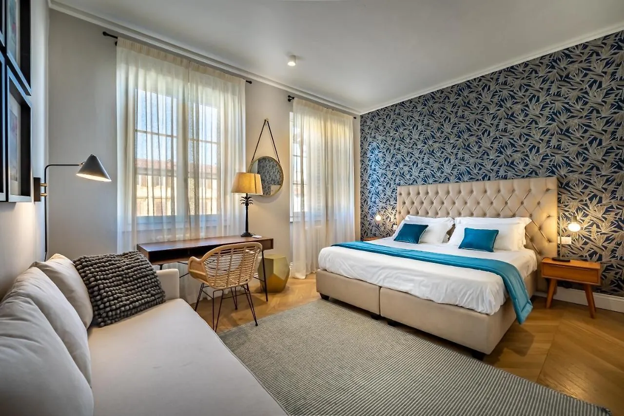 Hs4U Ricasoli Luxury apartment near Duomo N.2 Firenze 0*,